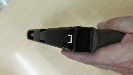 Compro Glock modelo 34 en Madrid, para poder probarla y examinarla. Solo me interesa la pistola, sin accesorios. 30