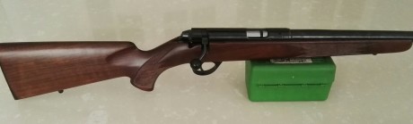 Vendo Carabina Anschutz modelo 1710 calibre 22Lr, con Cañón pesado. El precio es 900€+portes

La carabina 00
