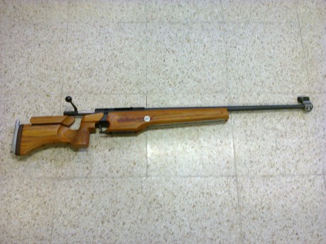 RIFLE SIG SAUER modelo STR 200 Calibre . 308, tiene guiado un segundo cañón en calibre 6 mm BR. Ambos 00