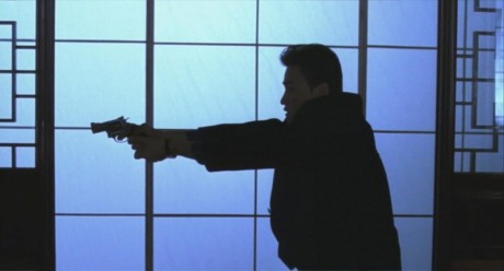 Compañeros,

En vista de las ganas de algunos (Elcafe, Wilcow, Vrakk, etc) por adivinar armas de películas 10