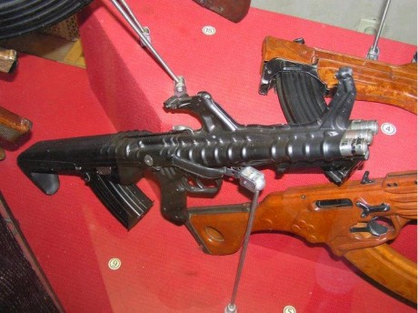 muy buenas.............

mi intencion es abrir un post en donde cada uno pueda poner el arma que le parecza 101