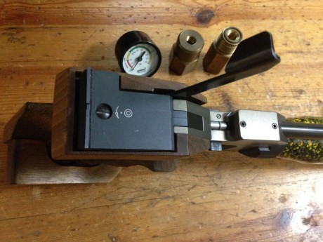 Oportunidad  iniciacion aire precision : magnifica y  singular Helvetica 480 manufactura Hammerli cal 00