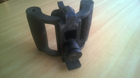    

Para Alfa 44 empuñadura con el pulsador de disparo y los agarres en madera. 35€ con envío en península. 01