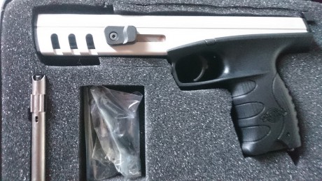 nueva sin estrenar 175 euros perfectamente empaquetada, nueva nueva nueva la pistola esta en asturias 11