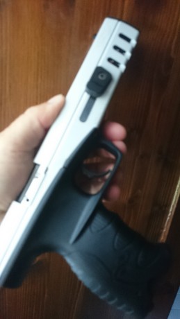 nueva sin estrenar 175 euros perfectamente empaquetada, nueva nueva nueva la pistola esta en asturias 30
