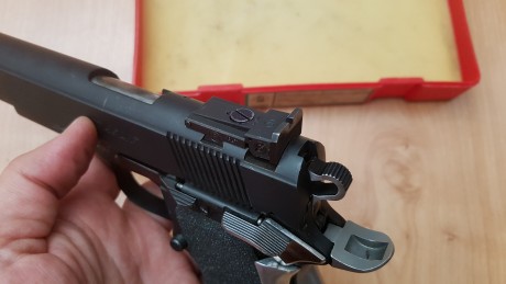 Hola compañeros del foro. Pongo a la venta esta preciosa pistola Llama MAX II del calibre 45 ACP. Está 00