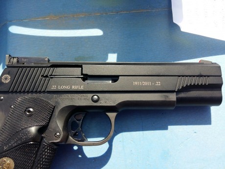Original de la casa. Esta perfecto. Me ha llegado con mi nueva adquisicion y yo no tiro 22 ni precision. 60