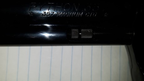 Se vende Colt python 357 magnum en cuatro pulgadas. 
 El revolver se encuentra en muy buen estado, percute 10