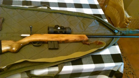 Vendo por necesidad de hacer hueco en el cupo una escopeta del cal.410 de cerrojo impecable con cargador 00
