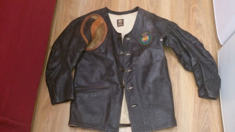 Hola a todos:
Un amigo me ha pedido que ponga a la venta unas chaquetas de tiro que tengo en casa y que 20