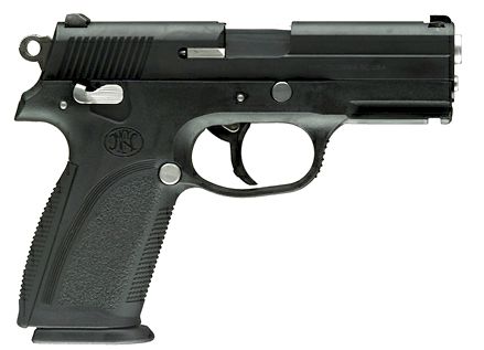 Si señores, la Armada Española se ha decidido por la  pistola FNP-9 , en concreto se le denomina FB P917 00