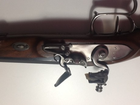 Hola a todos.
Vendo pistola Le Page de pedernal, marca Pedersoli. La compre en este foro hace un par de 01