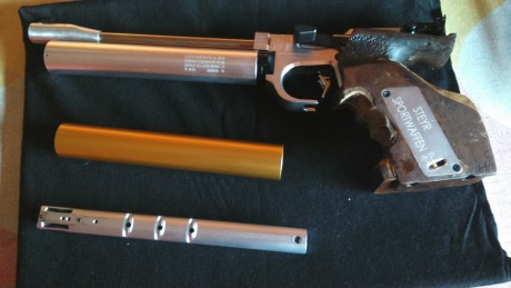 Se vende pistola de aire steyr lp 10 electrónica en perfecto estado con dos cilindros maletín y todos 61