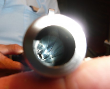 Un amigo, peleado con la informática, me encarga, por exceso de cupo, que ponga a la venta un arma dificil 122