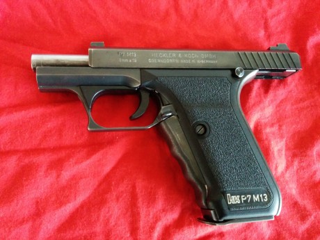 La pistola se encuentra en perfecto estado, y es increíblemente precisa, gracias a su cañón poligonal 01
