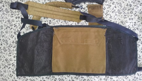 Vendo portacargador sudafricano ORIGINAL, usado pero en muy buen estado, modelo PATTERN-83. Son dificiles 00