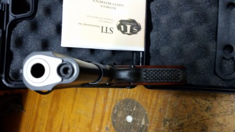 Se vende STI TROJAN 6" 9 mm seminueva pocos disparos y barias mejoras se vende por ser segunda arma 21