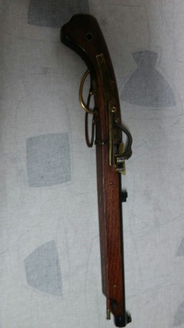 Hola a todos:
Un amigo me ha pedido que ponga a la venta un arma de su propiedad.
Tanzutsu de ARSA, cal. 00