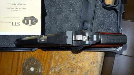 Se vende STI TROJAN 6" 9 mm seminueva pocos disparos y barias mejoras se vende por ser segunda arma 31