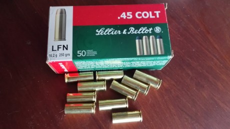 Vendo revolver de 7" SCHOFIELD de Uberti , calibre 45 lc , guiado en F , comprado nuevo en el mes 10