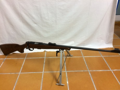  VENDO CZ 452-2E ZKM 

En perfecto estado!!!

No ha tirado ni 500 tiros.

Gatillo Afinado (SIN LIMAR).
Bípode 00