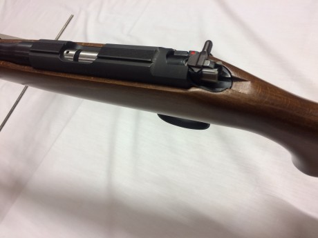  VENDO CZ 452-2E ZKM 

En perfecto estado!!!

No ha tirado ni 500 tiros.

Gatillo Afinado (SIN LIMAR).
Bípode 10
