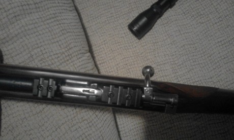 Carabina Destroyer del calibre 9 Largo, recién restaurada por un armero en Éibar, madera lacada, barnizada 02