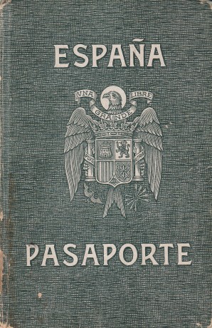  EN RECUERDO Y HOMENAJE A LOS QUE YA NO ESTÁN. 

Si pones en  GOOGLE   PASAPORTES EN LA MEMORIA  da igual 22