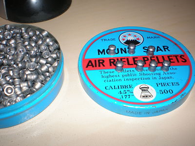 Hola pongo en venta estas cajas de balines japoneses de alta precision, en cal 4.5 (177)
Parecer ser que 151