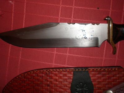 Hola vendo el cuchillo aitor bowie magnum también encontrado en el cajón del olvido, como el Ontario , 01
