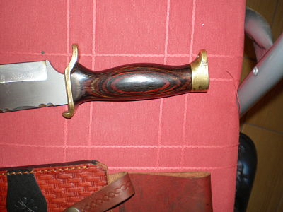 Hola vendo el cuchillo aitor bowie magnum también encontrado en el cajón del olvido, como el Ontario , 11