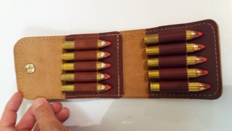 Vendo canana de cuero de cinturón  marca Browning para 10 balas 444 Marlin, usada sólo  una vez.
Precio 02