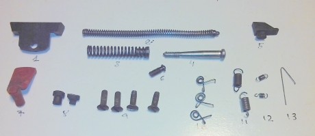 Vendo las siguientes piezas para la Feinwerkbau AW93:
1   Tapa trasera del alza
2   Muelle recuperador 00