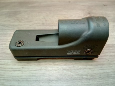 VENDIDO Trijicon reflex 1x24  con monturas Trijicon Reflex A.R.M.S. 15
Usado en buen estado de conservación.
Conserva 00