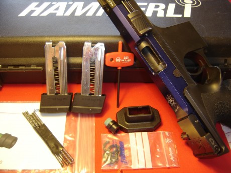 Pongo a la venta mi Hammerli SP20 RRS en 32 S&W Wadcutter (reductor del calibre 22 LR está vendido). 01