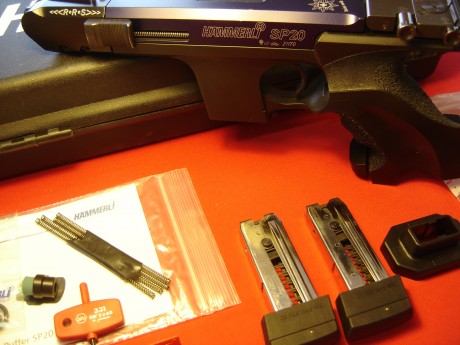 Pongo a la venta mi Hammerli SP20 RRS en 32 S&W Wadcutter (reductor del calibre 22 LR está vendido). 00