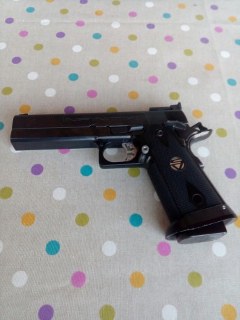 Un compañero del club pone a la venta esta INFINITY 9 mm. 2011 , en un estado impecable , solamente ha 02