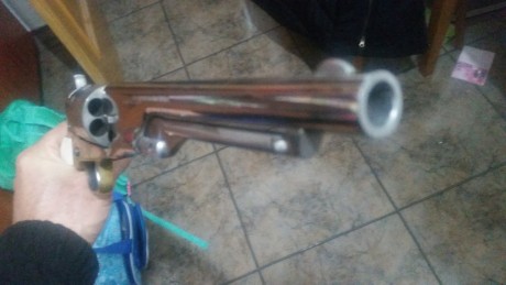 vendo colt navi inox de 8 pulgadas 
calibre 44 (0.451) vendo por no usar
chimeneas nuevas 30 disparos
lo 00