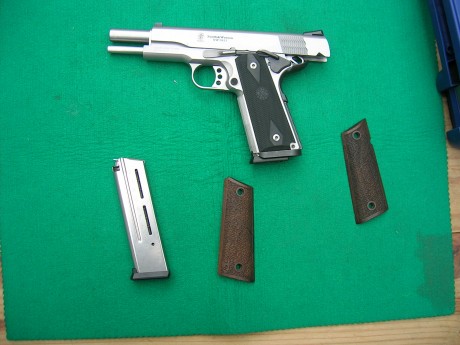 Hola, un amigo vende pistola Smith and Wesson 1911 Pro Series 9 Pb. en impecable estado, con muy pocos 10