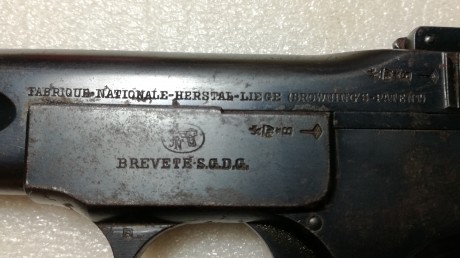 Vendo pistola borowning breveté 1900 calibre 7,65. Funciona perfectamente. Un arma emblemática para los 00