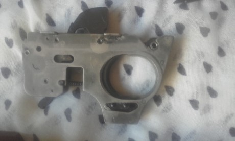 Es el primer modelo de las míticas GSP calibre 22lr (no es la OSP del 22corto), acero puro, dispara con 20