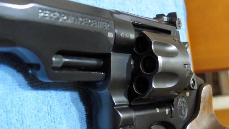 Vendo revolver S&W 327 trr8 performance center 357 magnum de 8 tiros y cañon de 5 pulgadas,guiado 21