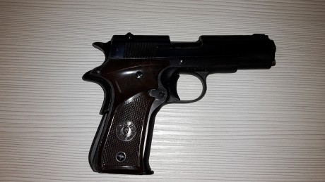 Se vende pistola llama xv del .22 en muy buen estado de conservación inutilizada y con certificado BOPE 00