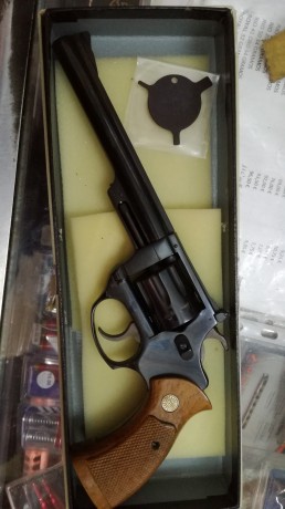 Hola, Un amigo, tiene en venta, NO cambios solo efectivo, las siguientes armas cortas. ASTRA MACHT VENDIDO.

Revolver 12