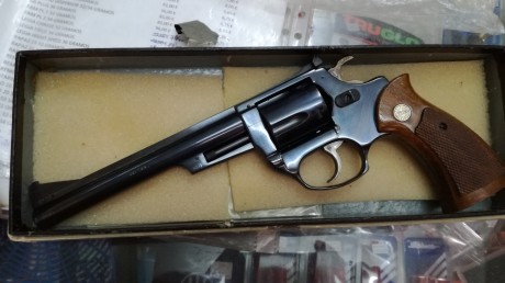 Hola, Un amigo, tiene en venta, NO cambios solo efectivo, las siguientes armas cortas. ASTRA MACHT VENDIDO.

Revolver 22