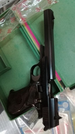 Hola, Un amigo, tiene en venta, NO cambios solo efectivo, las siguientes armas cortas. ASTRA MACHT VENDIDO.

Revolver 40