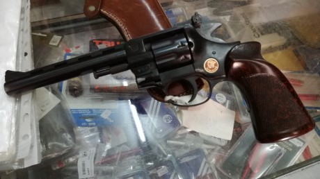 Hola, Un amigo, tiene en venta, NO cambios solo efectivo, las siguientes armas cortas. ASTRA MACHT VENDIDO.

Revolver 62
