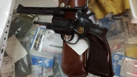Hola, Un amigo, tiene en venta, NO cambios solo efectivo, las siguientes armas cortas. ASTRA MACHT VENDIDO.

Revolver 60