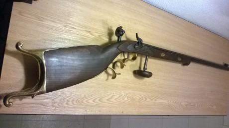 Vendo mi fusil tipo Schützen calibre 0.45, paso de estría 1:20, cañón 82cm, diopter tipo suizo, túnel 00