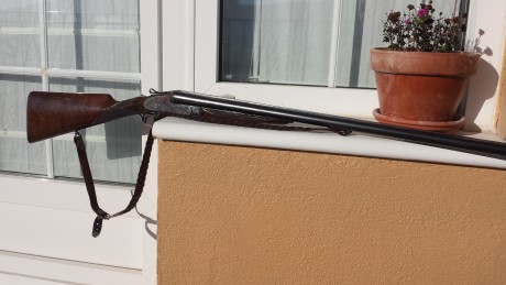 Se vende escopeta Paralela VICTOR SARRASKETA autentica, CAL 12. Doble gatillo. 100€. Bilbao 02